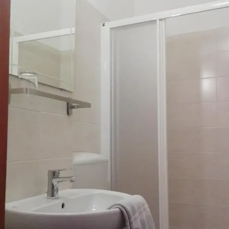 Hotel Bucaneve *