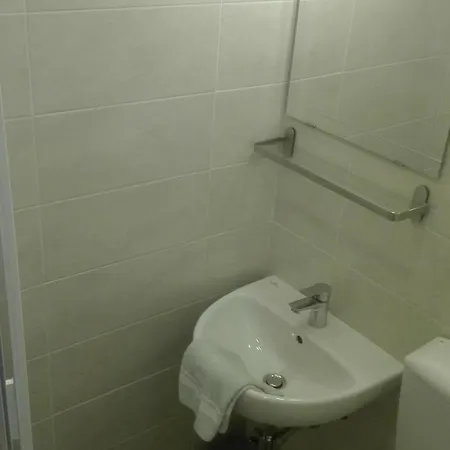 Hotel Bucaneve
